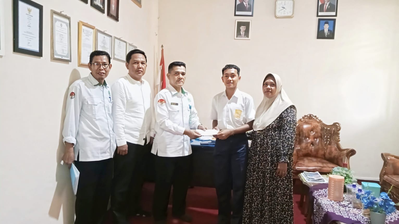 PELEPASAN SISWA MADRASAH SEBAGAI PESERTA PIALA SOERATIN U-15 TINGKAT PROVINSI JAMBI TAHUN 2025