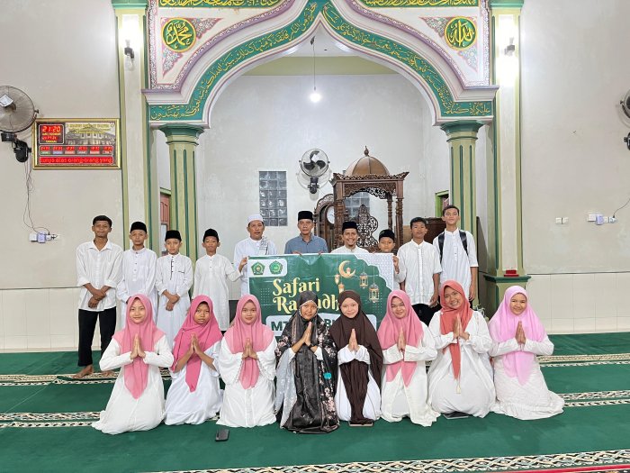 OSIM MTsN 5 Bungo Gelar Safari Ramadhan di Dua Masjid