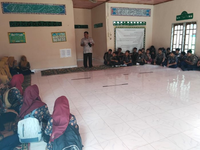 122 Siswa MTsN 5 Bungo Terima Bantuan Program Indonesia Pintar