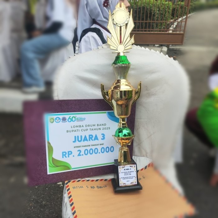 MTsN 5 Bungo Raih Juara 3 pada Lomba Drumband Bupati Cup dalam Rangka HUT Kabupaten Bungo ke-60