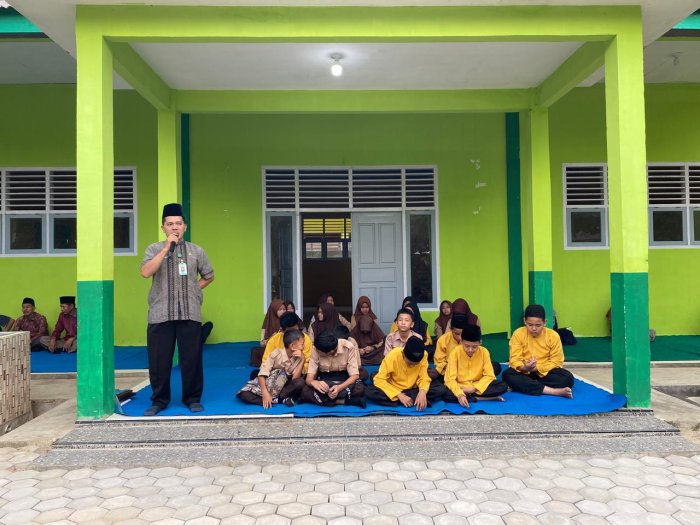 MTsN 5 Bungo Gelar Khatam Al-Quran Bersama Siswa dan Guru